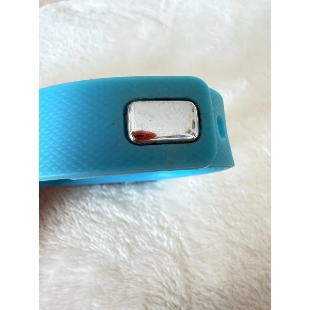 3Plus Lite Blue Fitness Tracker Activity Watch Charger Included